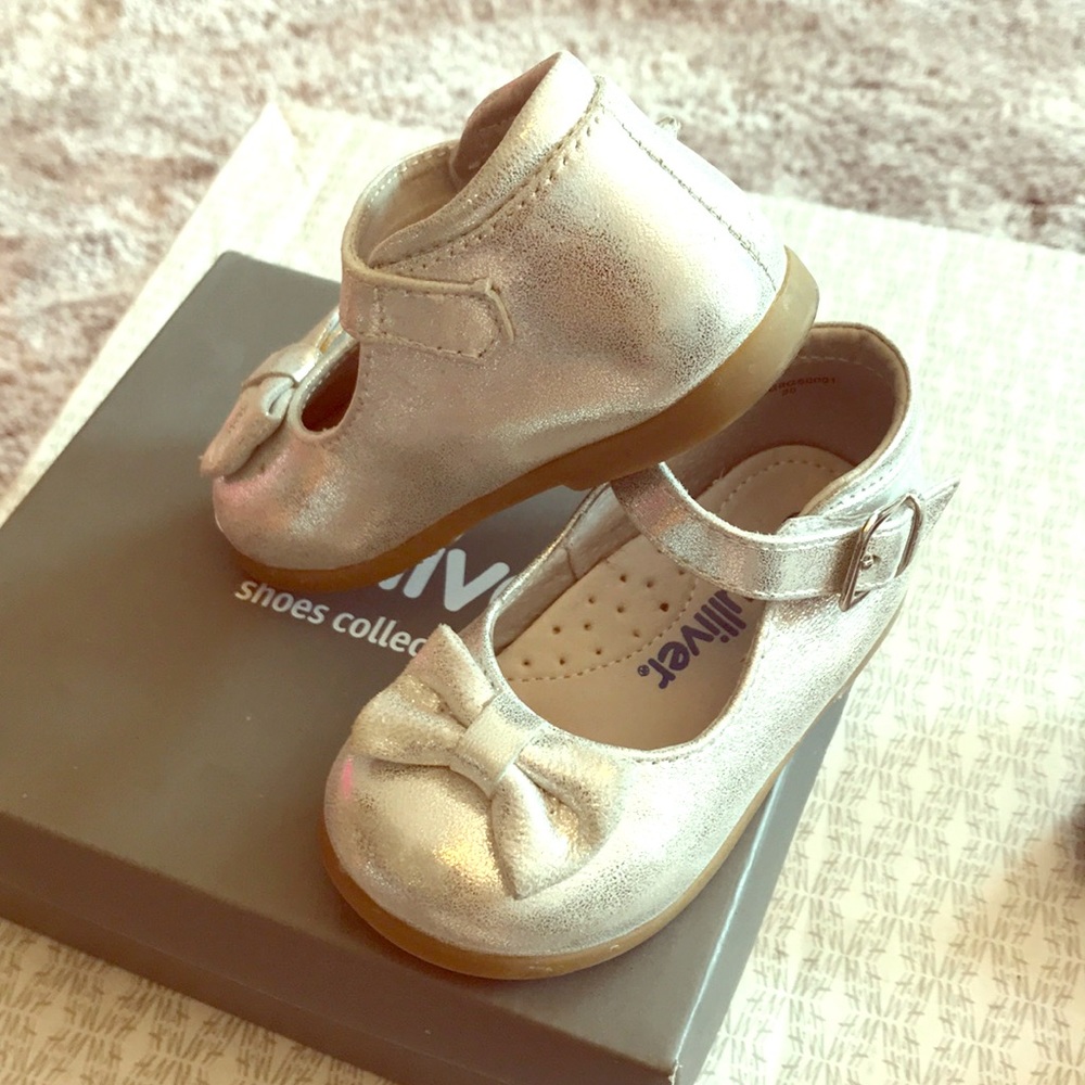 Orthopedic shoes